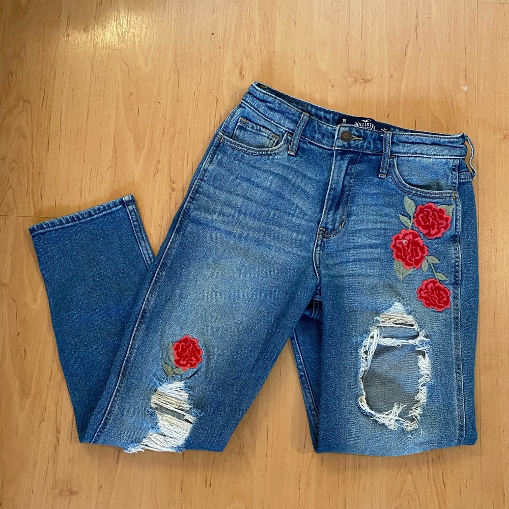 Hollister High Rise Slim Straight jeans